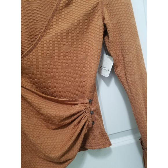 Free People NWT Rusty Orange Sz M Splice Front Wide Cuff Long Sleeve Top - Picture 6 of 12